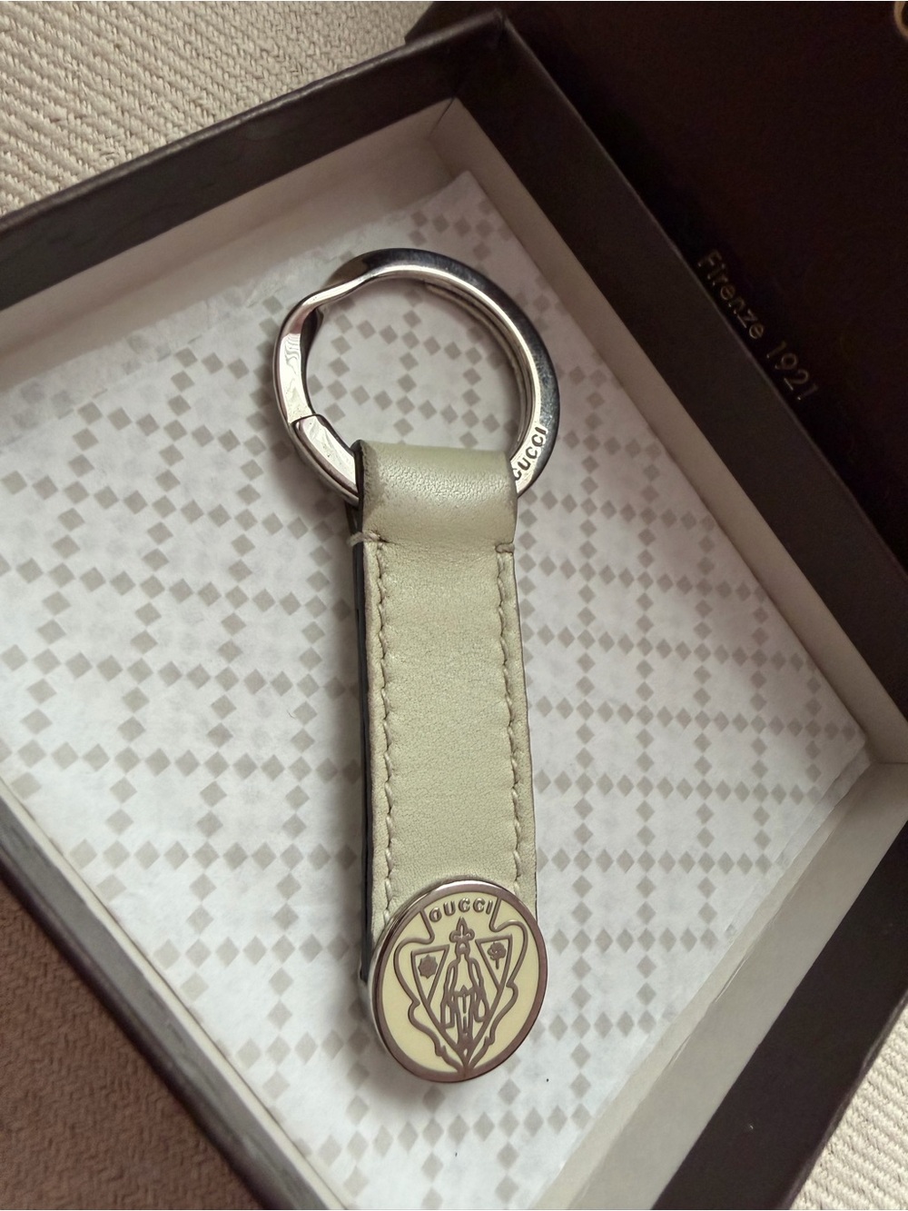 VERY GOOD CONDITION - Gucci Leather Keyring in Light Green - Picture 2 of 3